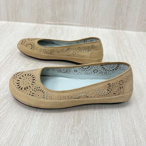 Vagabond Women’s EU 36 US 6 Perforated Floral Tan Casual Slip on Flats Loafers - Picture 4 of 9